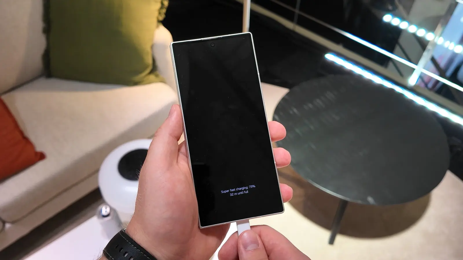 Samsung Galaxy S27 Ultra: nopeampi lataus ja tekoälykamerat