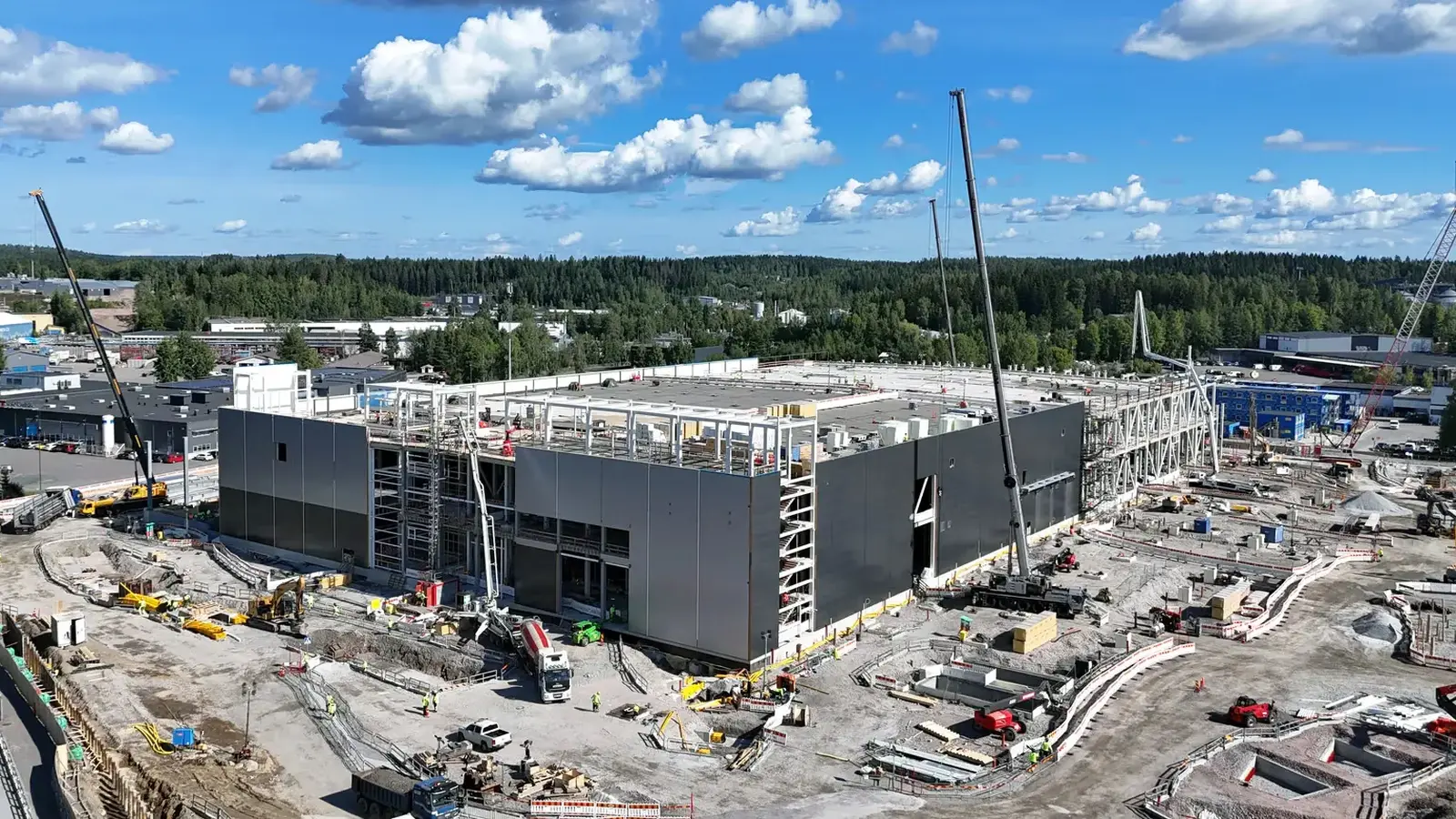 Uusi laki voi viivästyttää datakeskushankkeita vuodella