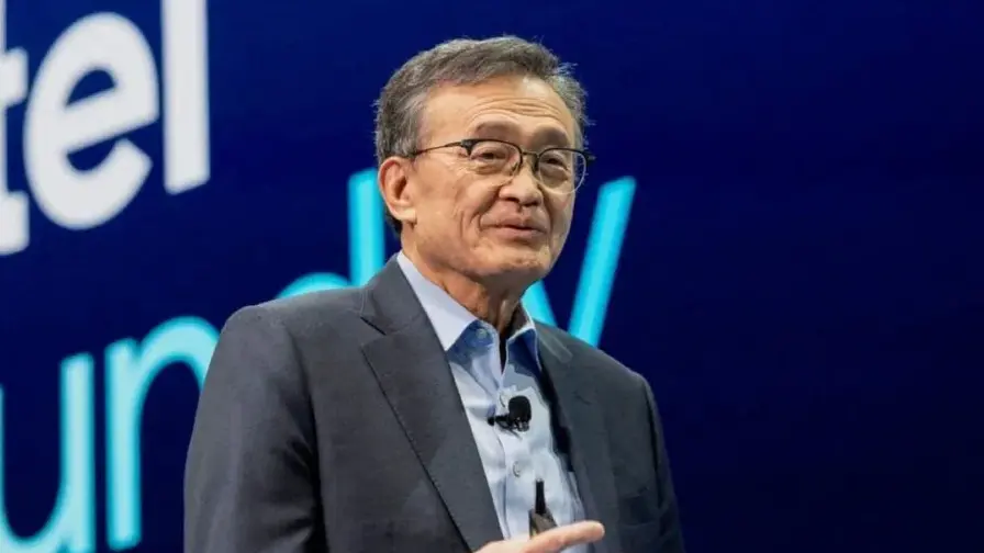 Intel-johtaja Lip-Bu Tan kehuu fotonista kvanttilaskentaa Intel-johtaja Lip-Bu Tan kehuu fotonista kvanttilaskentaa